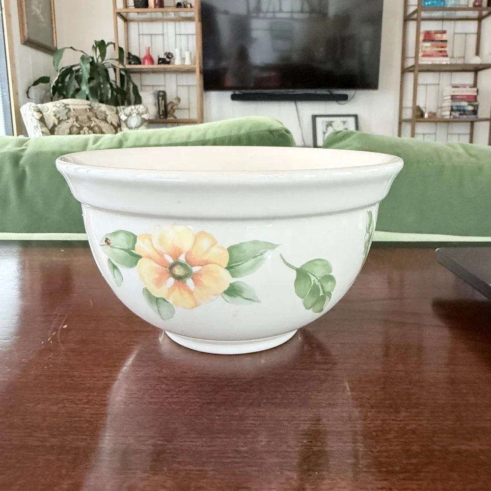 Vintage Pfaltzgraff Naturewood Serving Mixing Bowl Floral Butterfly Ladybug 7